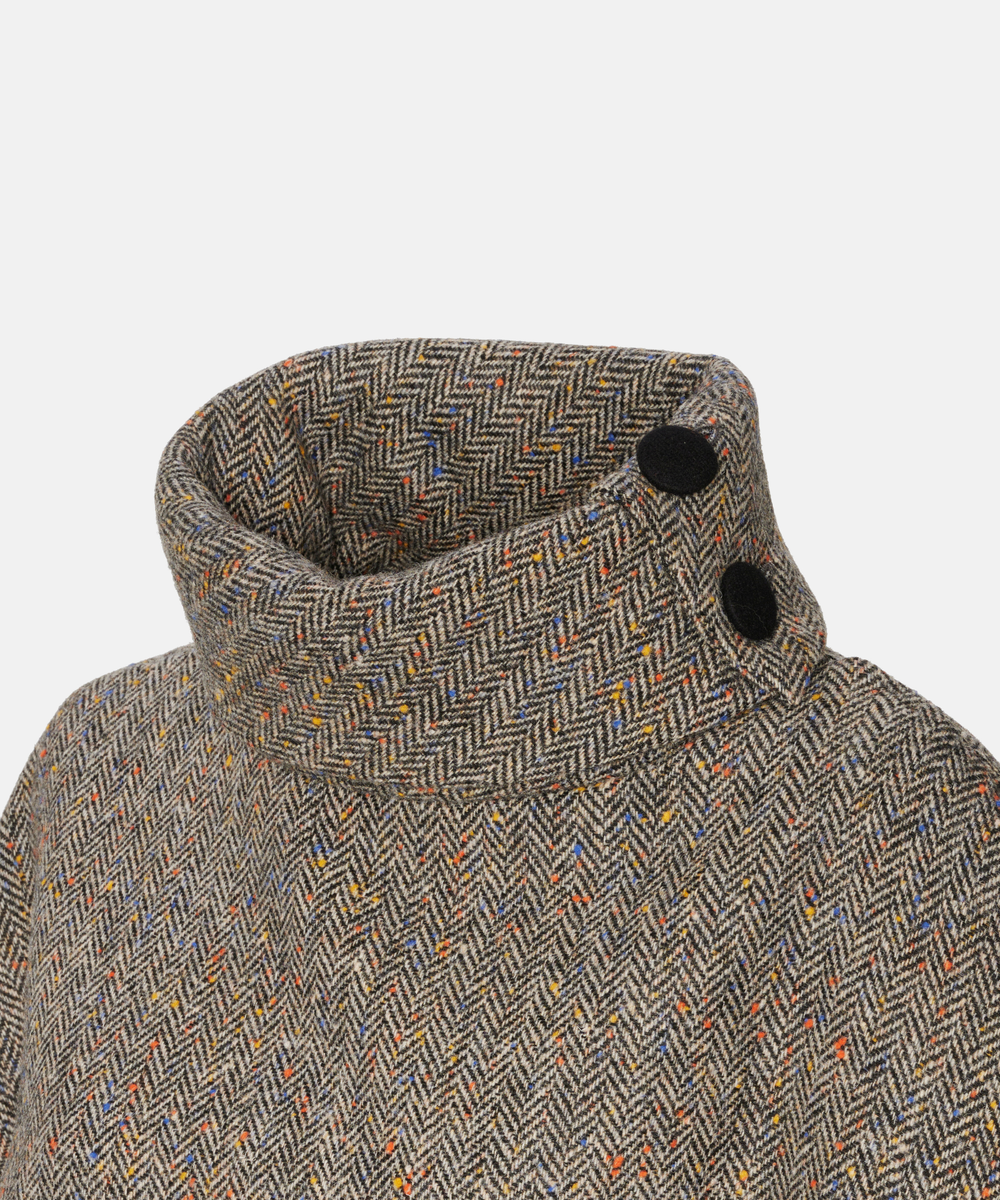 Poncho i 100% irländsk ull – Grå fiskbensmönstrad