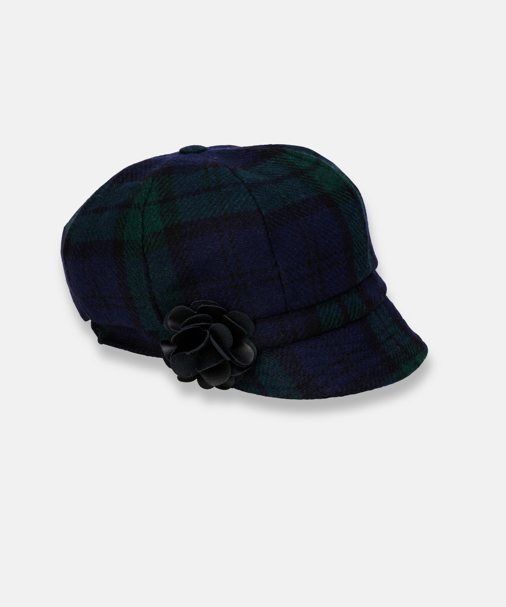 Newsboy Cap i 100% ull – Mörkblå tartan med blomdetalj