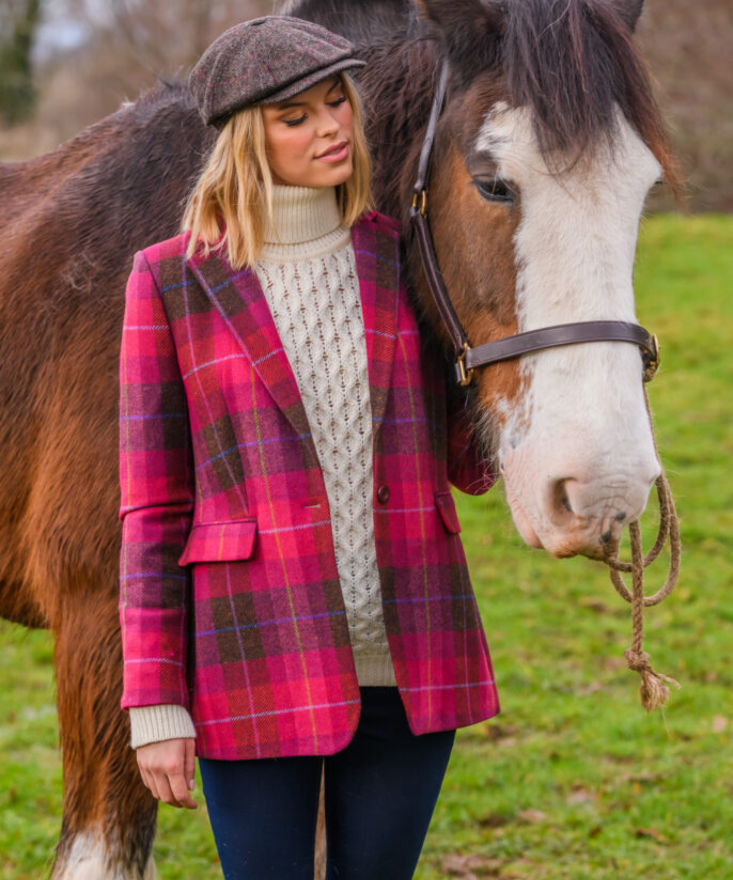 
                  
                    Brittisk Ullkavaj i Klassisk Tartan
                  
                