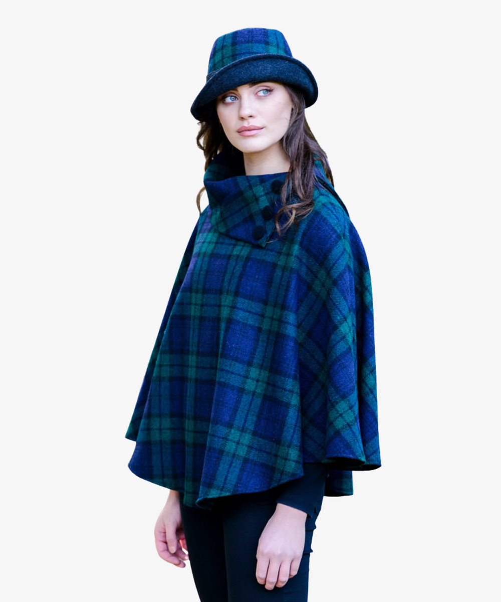 Poncho i 100% irländsk ull – Blå & grön rutig
