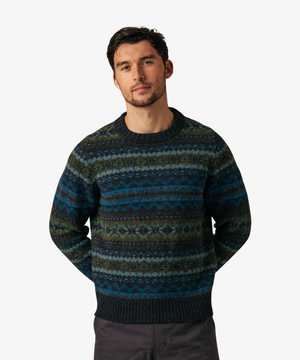 Brodie Rib Fair Isle-tröja i Shetlandsull – Kingfisher