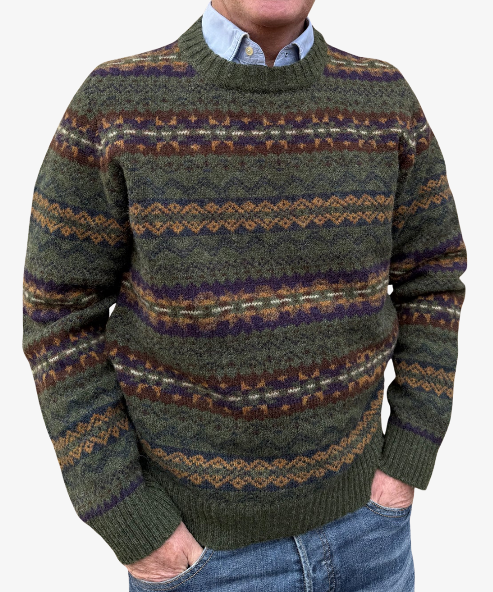 Brodie Rib Fair Isle-tröja i Shetlandsull – Woodland